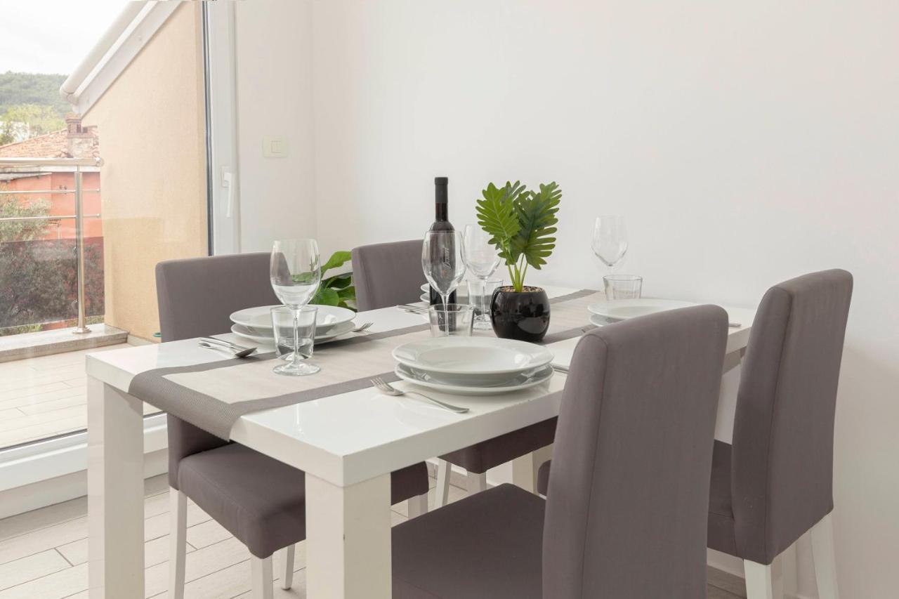 Apartments Era إيزولا المظهر الخارجي الصورة