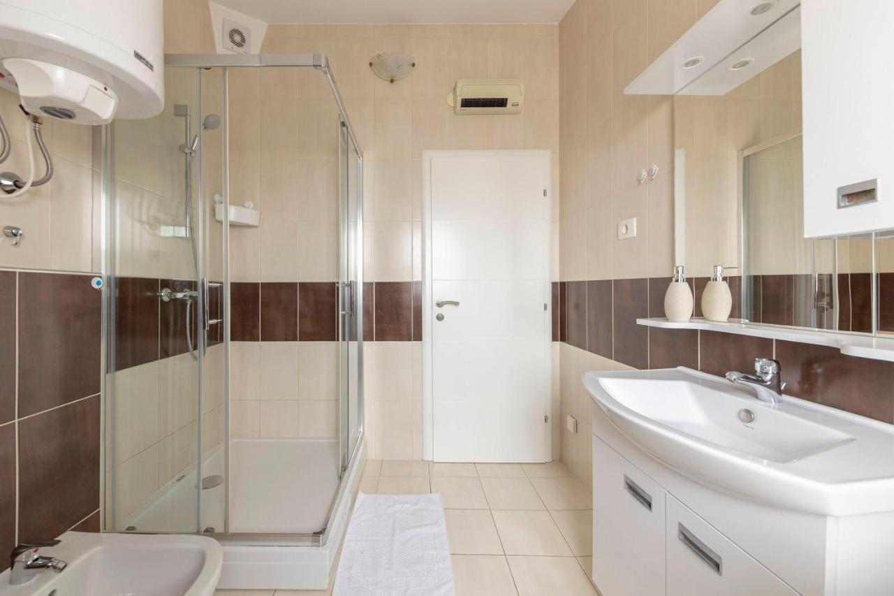 Apartments Era إيزولا المظهر الخارجي الصورة