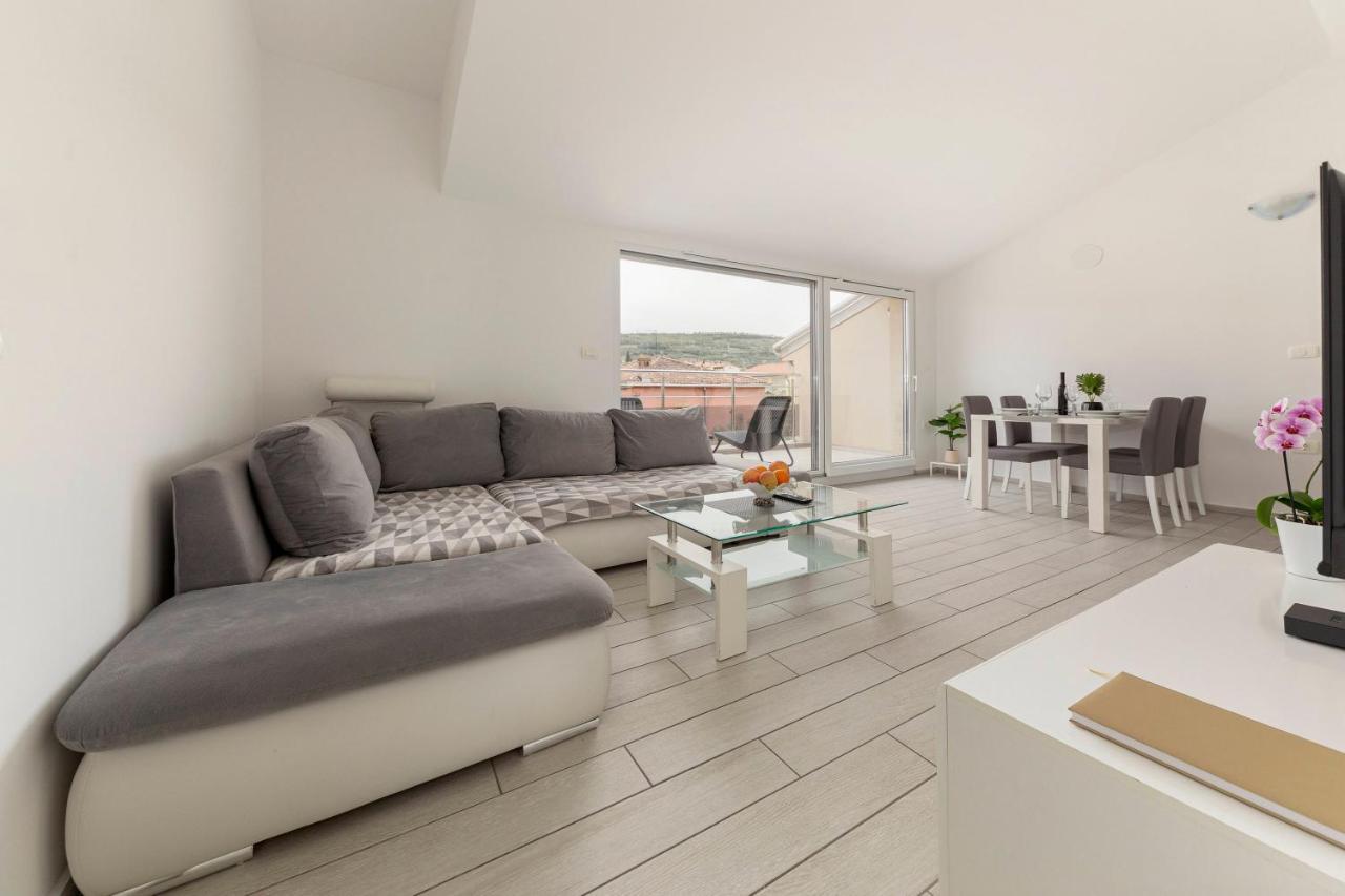 Apartments Era إيزولا المظهر الخارجي الصورة